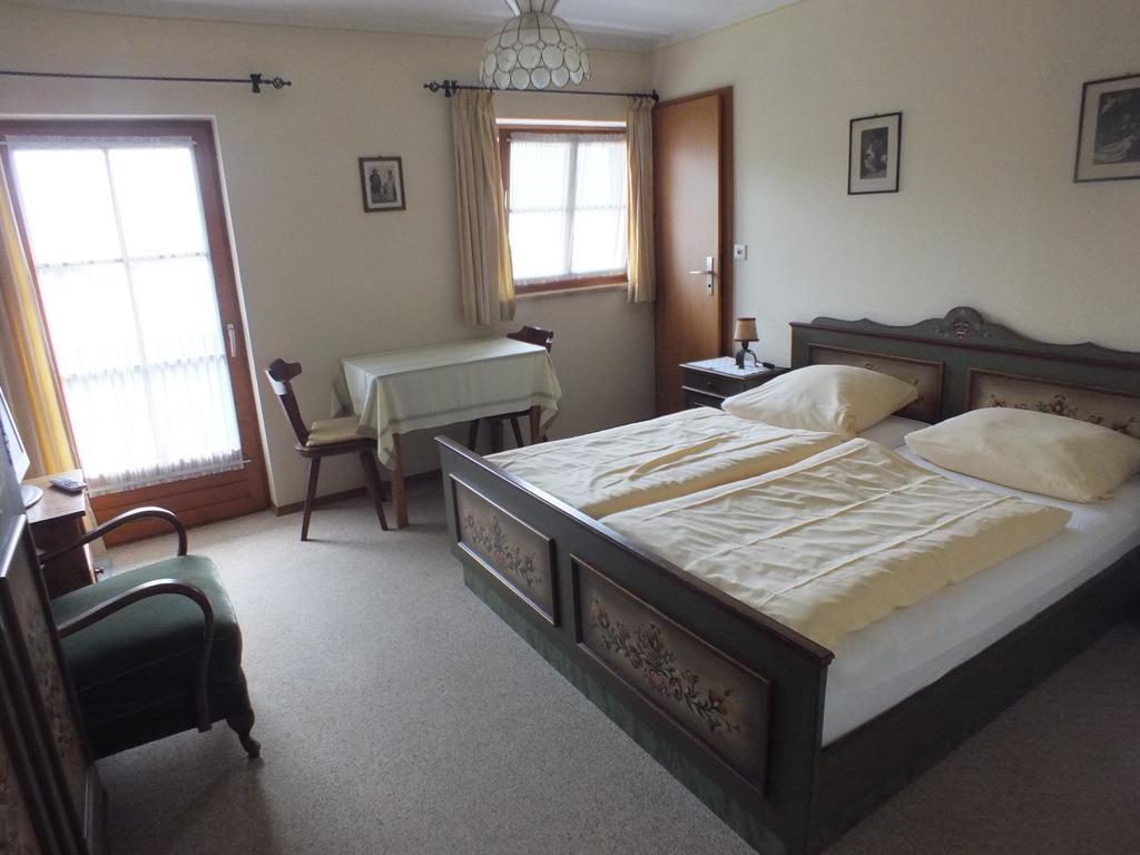 Pension Blauer Gamsbock Кіферсфельден Номер фото