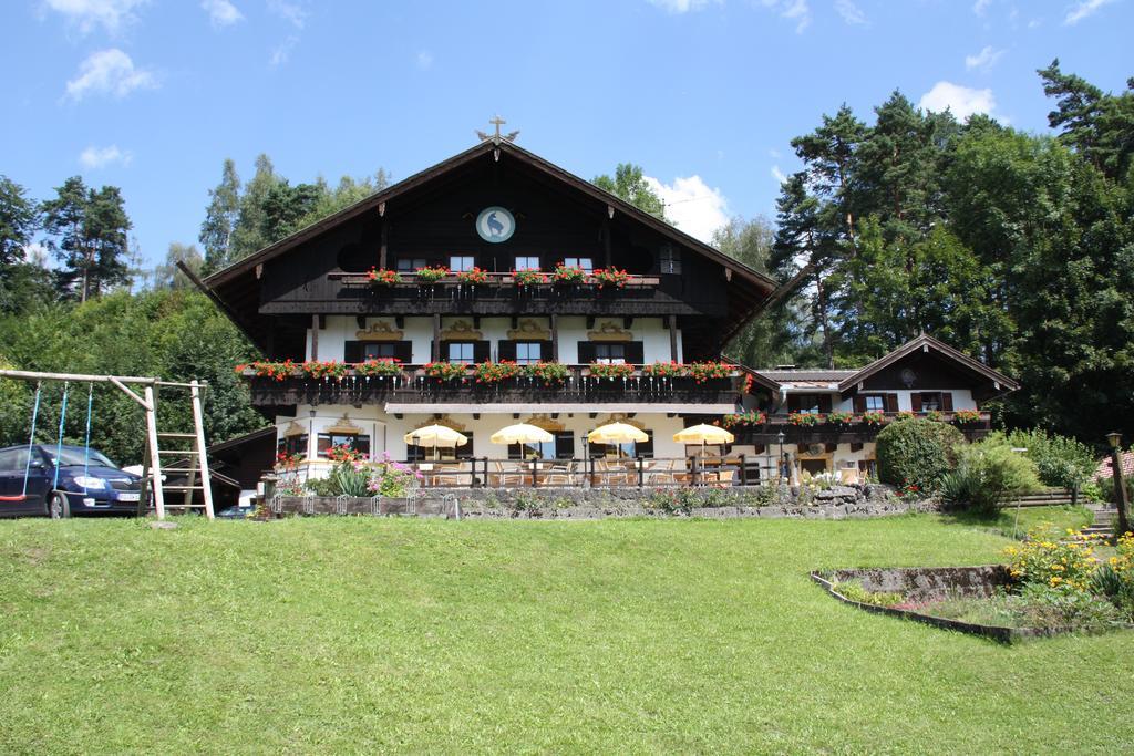 Pension Blauer Gamsbock Кіферсфельден Екстер'єр фото