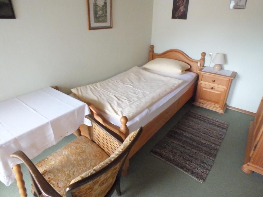 Pension Blauer Gamsbock Кіферсфельден Номер фото